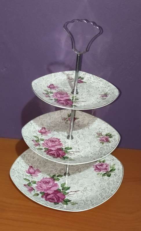 Midwinter Stylecraft Chintz Rose Three Tier Cake Plate