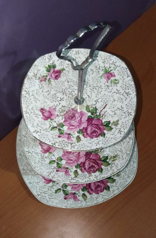 Midwinter Stylecraft Chintz Rose Three Tier Cake Plate