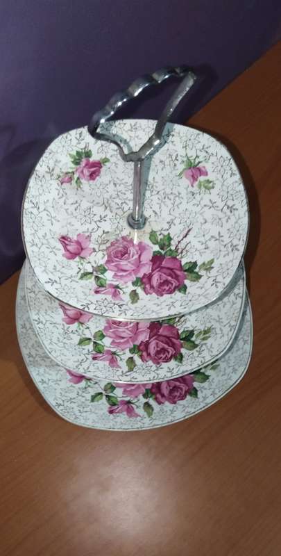 Midwinter Stylecraft Chintz Rose Three Tier Cake Plate