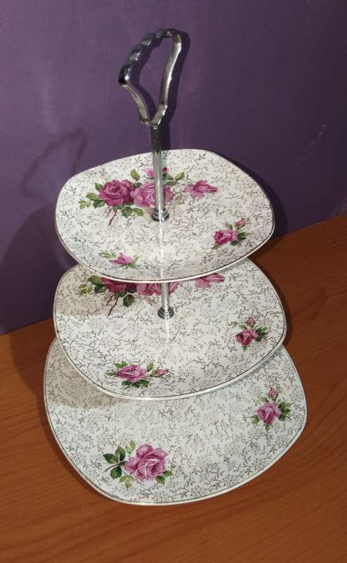 Midwinter Stylecraft Chintz Rose Three Tier Cake Plate