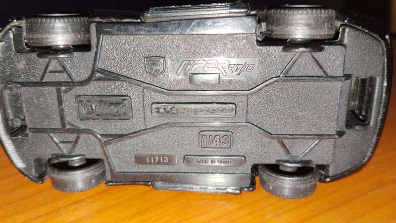 Dodge Viper Rt/10 Burago 1/43 Scale Model