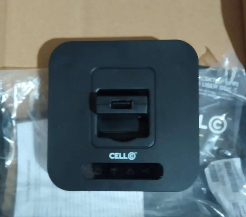 CELL C D105 Desktop Wireless Hotspot (R1 Start R1 Bids)