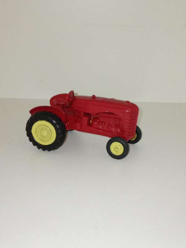 SUPER RARE MASSY HARRIS TRACTOR MADE IN SOUTH AFRICA BY PMI 1:38 HOLY GRAIL ITEM FOR COLLECTORS