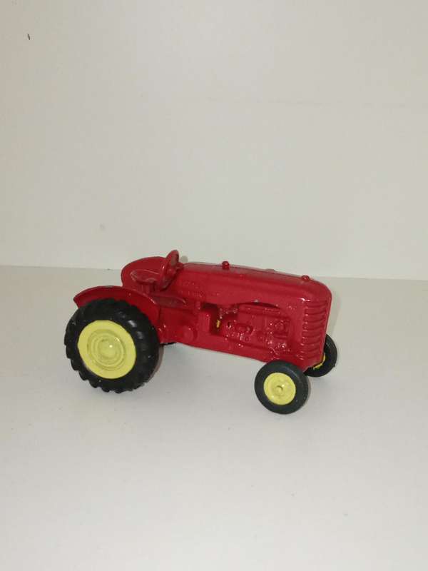 SUPER RARE MASSY HARRIS TRACTOR MADE IN SOUTH AFRICA BY PMI 1:38 HOLY GRAIL ITEM FOR COLLECTORS