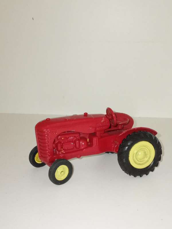SUPER RARE MASSY HARRIS TRACTOR MADE IN SOUTH AFRICA BY PMI 1:38 HOLY GRAIL ITEM FOR COLLECTORS
