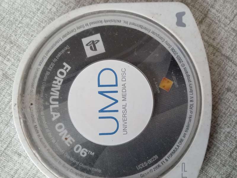 PSP GAME  FORULA ONE 06
