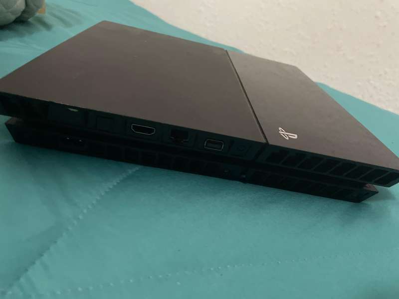 PS4