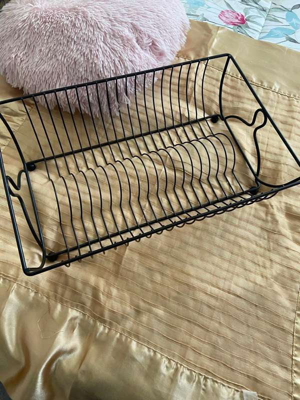 Assorted Kitchen Items, Second Hand, Lot 7 Of 11