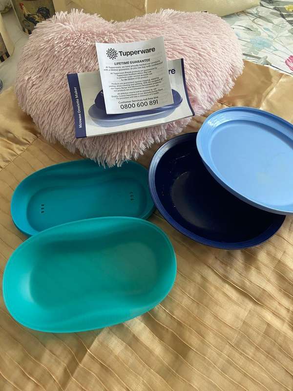 Assorted Kitchen Items, Second Hand, Lot 7 Of 11
