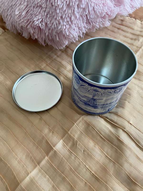 Assorted Kitchen Items, Second Hand, Lot 7 Of 11