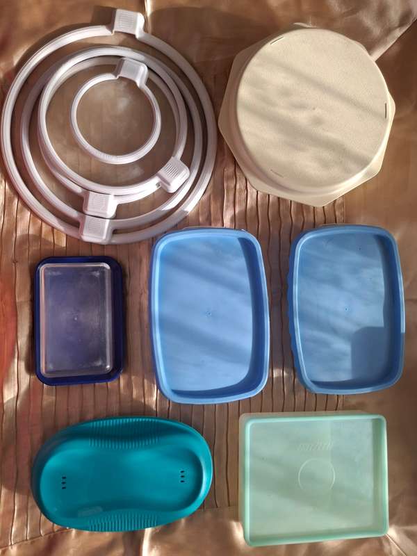 Assorted Kitchen Items, Second Hand, Lot 3 Of 5
