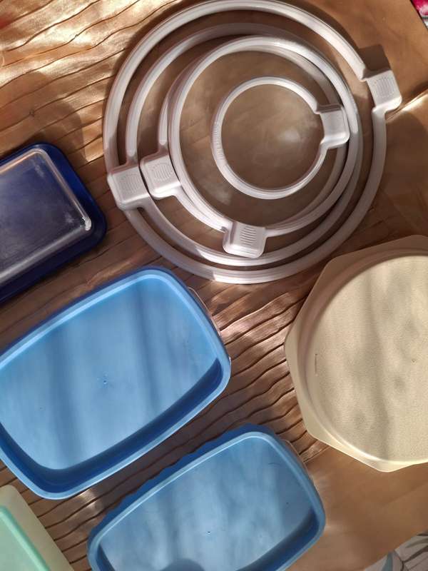 Assorted Kitchen Items, Second Hand, Lot 3 Of 5