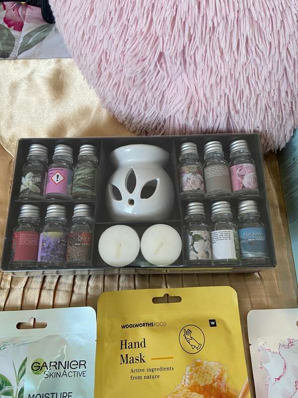 Assorted Beauty & Personal Items, Lot 3 Of 13