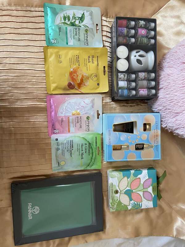 Assorted Beauty & Personal Items, Lot 3 Of 13