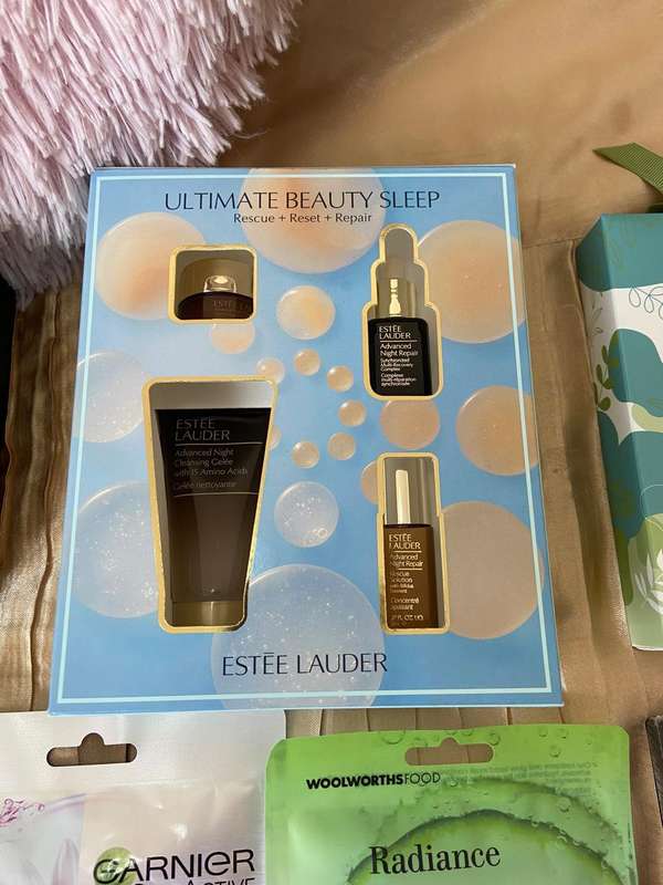 Assorted Beauty & Personal Items, Lot 3 Of 13
