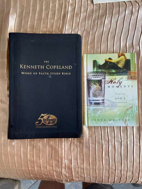 Assorted English Books, Lot 4 Of 13