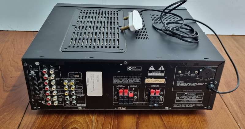 Pioneer 5 x 100w RMS Amplifier