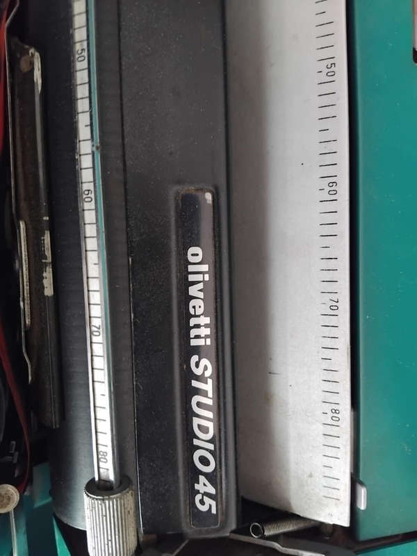 Vintage Olivetti Studio 45 Typewriter