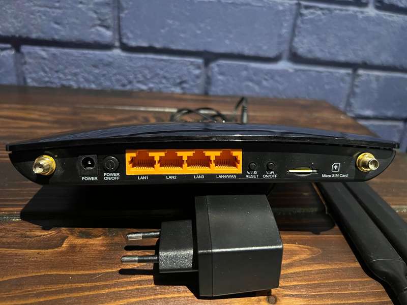 TP-Link Archer MR600 CAT6 4G LTE Router - Black