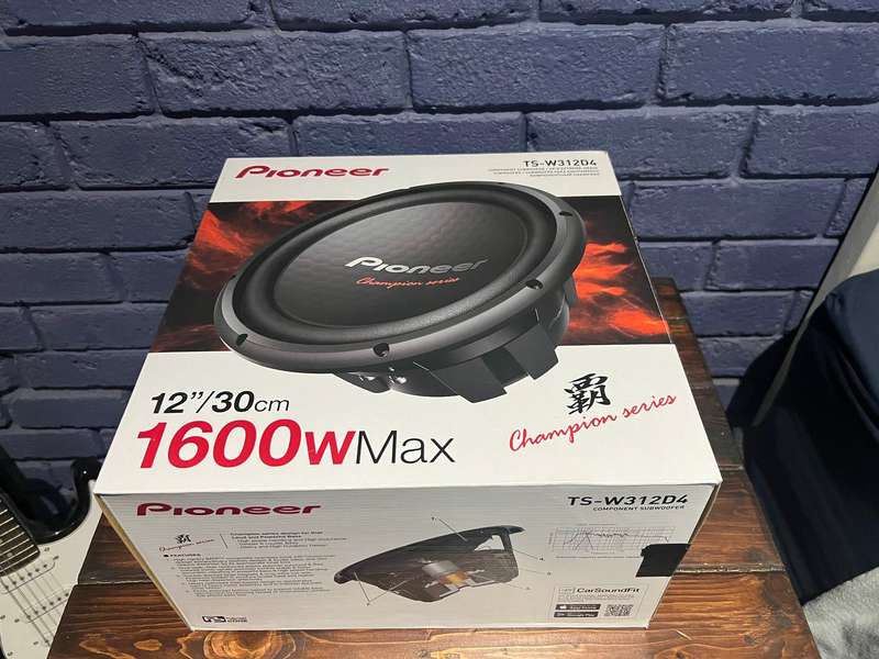 Pioneer TS-W312S4 Subwoofer Pillar Mounted Round Car Speaker  (1600 W)