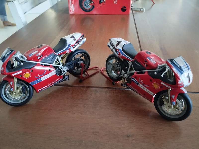Ducati 998 Troy Bayliss Die Cast Model
