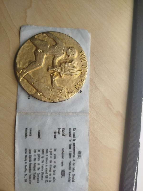 Tokyo 1964 Olympic Commemorative Medal  Original Box & Certificate  Japan Mint Gold-Plated Bronze