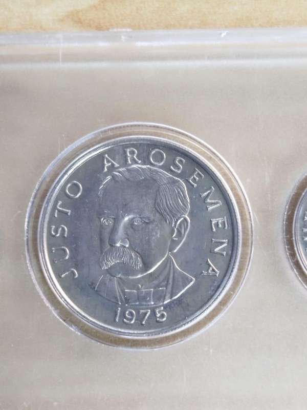 1975 Republic of Panama Proof Coin Set  Rare Collectible