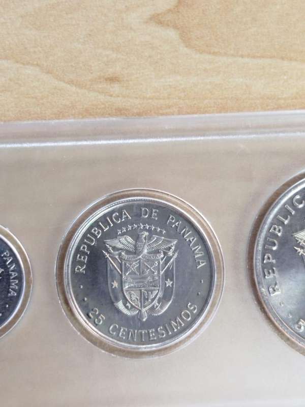 1975 Republic of Panama Proof Coin Set  Rare Collectible