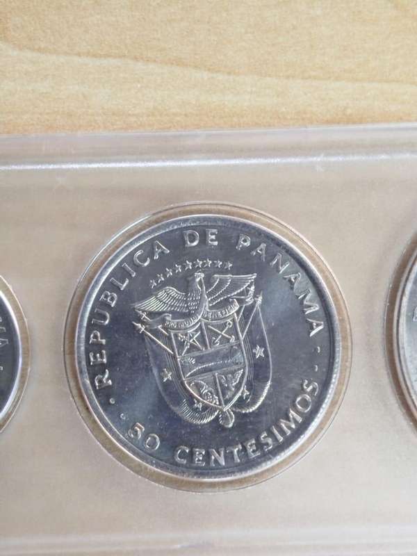 1975 Republic of Panama Proof Coin Set  Rare Collectible