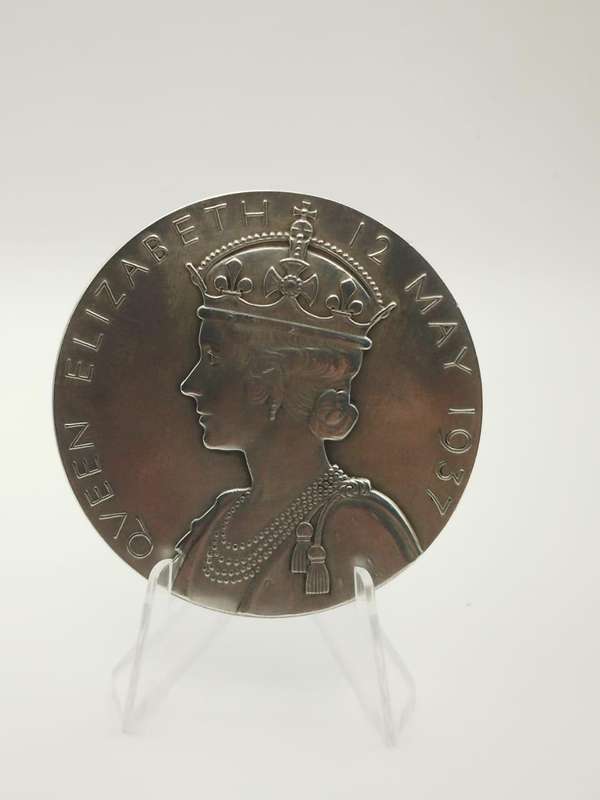 1937 George VI & Queen Elizabeth Coronation Medallion  99.85% Fine Silver (90.4g)  Ultra Rare