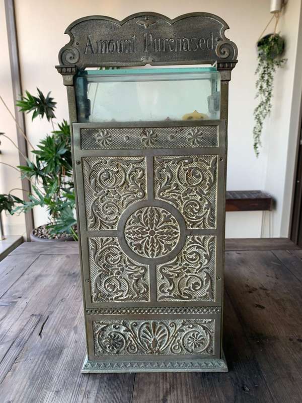 A 1902 model 5 (Dayton Ohio) candy store National Cash Register.