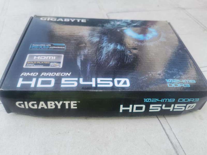 GIGABYTE DDR3 GRAPHIC CARD