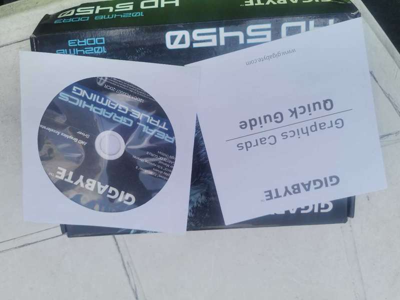 GIGABYTE DDR3 GRAPHIC CARD