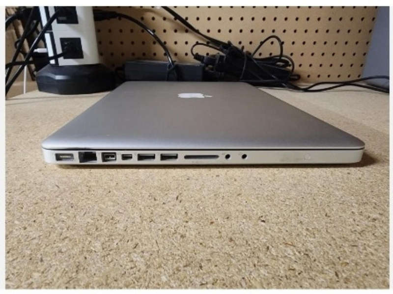 Macbook Pro Unibody A1286, 15 inch Duo cores