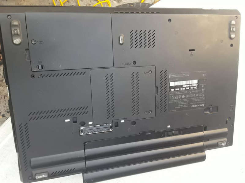 Lenovo ThinkPad T520  i3 second generation