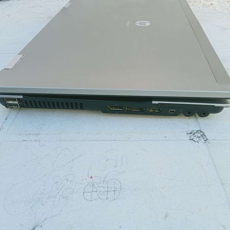 Hp laptop i5 [old model[