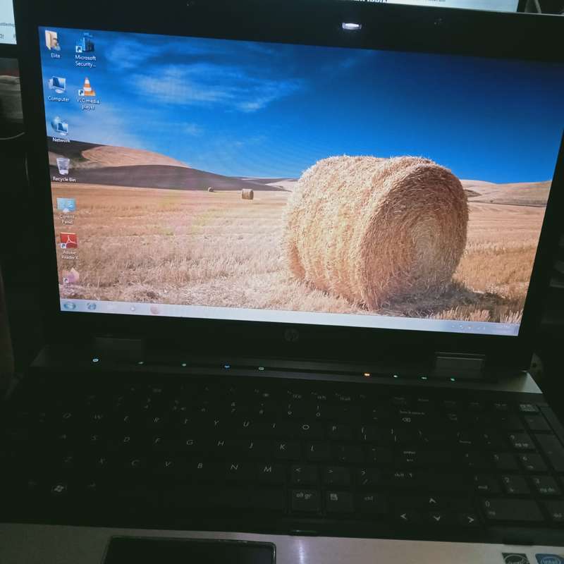 Hp laptop i5 [old model[