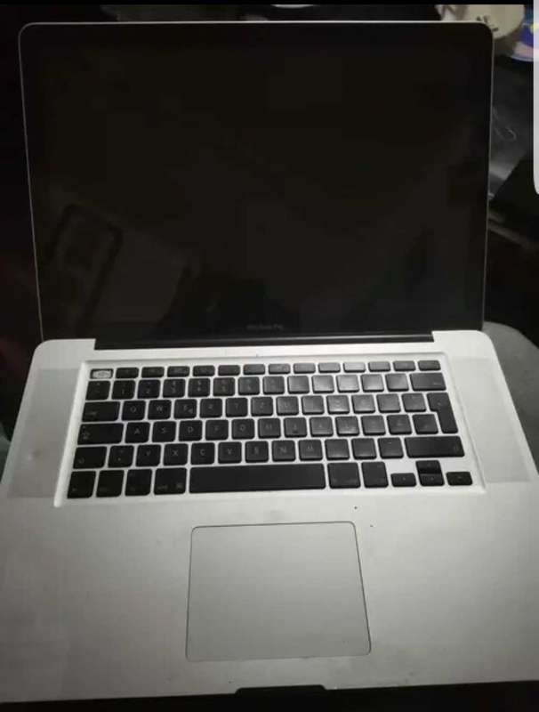 MACBOOK PRO A1286 2008(DEAD MOTHERBOARD)SELLING as a SPARES