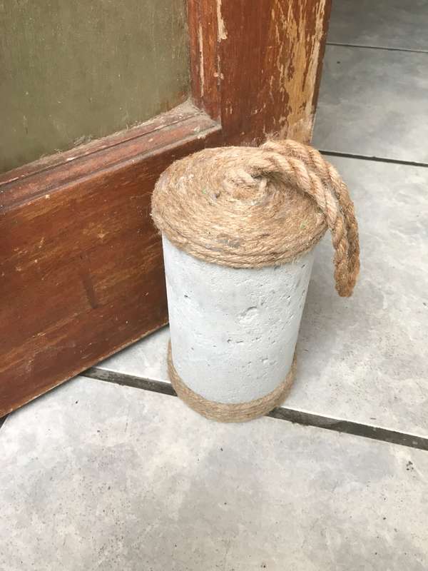 Cement Door Stopper