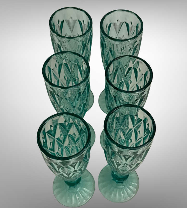 Set of 6 Green Champagne Flutes | 300ml Diamond Pattern Pressed Glass | Vintage Style | Used