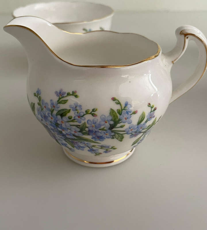 Vintage Royal Vale 21-Piece Bone China Tea Set  Blue Floral, Ridgway Potteries 1962