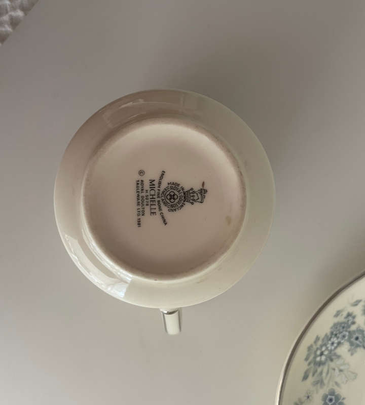 Vintage 27-Piece Michelle by Royal Doulton H 5078 - Romance Collection - Discontinued Blue & White