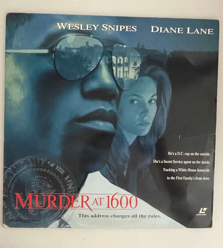 25 Classic & Collectible LaserDiscs  No Scratches! - Large Laser Discs