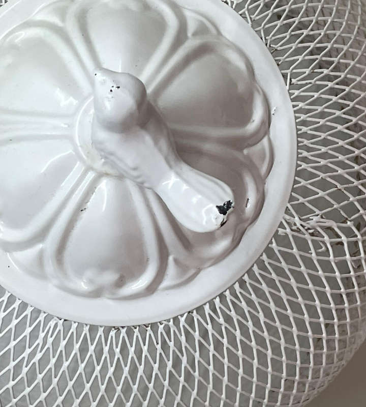 White Metal Cake Stand with Bird-Top Mesh Cover  25cm Wide