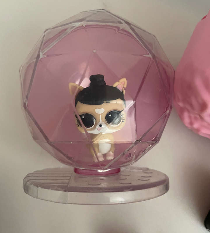 Preowned Girl Toy Collection: 2x LOL Surprise Dolls, Num Noms, Shopkins, 3x Banana - Reduced!