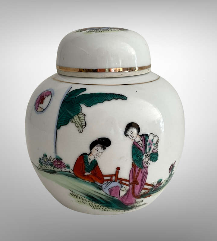 Vintage Chinese Ginger Jar  Jingdezhen Porcelain, Garden Scene with Ladies  1960s, 12cm