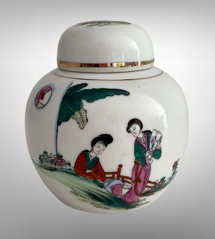 Vintage Chinese Ginger Jar  Jingdezhen Porcelain, Garden Scene with Ladies  1960s, 12cm