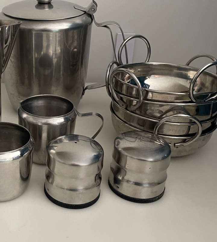 10-Piece 18-8 Stainless Steel Set