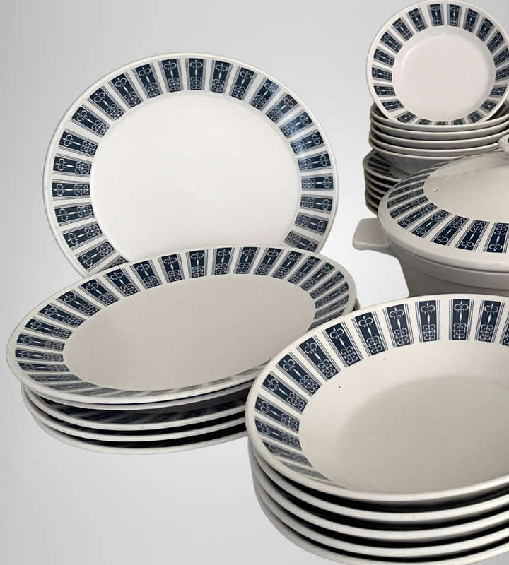 Elegant Blue & White Noritake Set (32pc)  Coastal Style for Cape Cottage Living