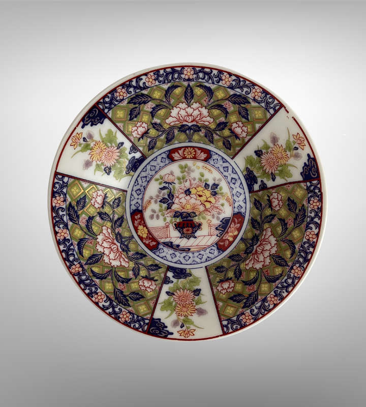 Set of 4 Small Vintage Japanese Decorative Porcelain Plates / Pin Trays Imari Style (c. 1960s1970s)
